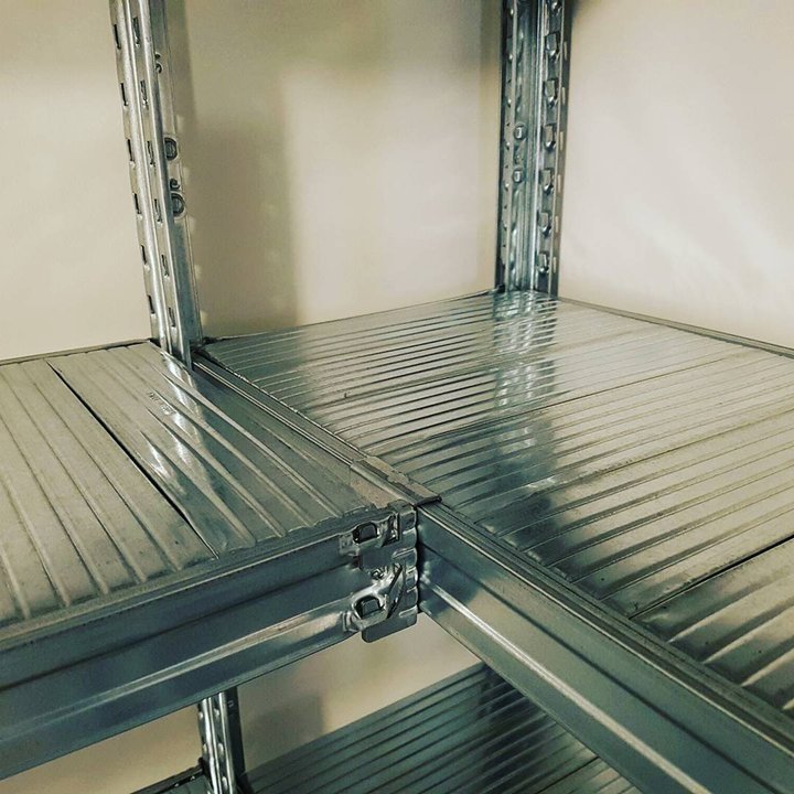 Kampinės jungtys stelažui