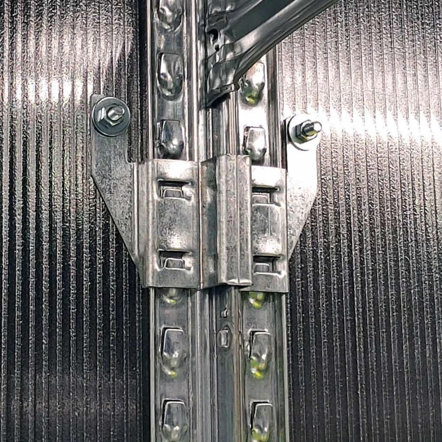 Element mocujący regał do ściany